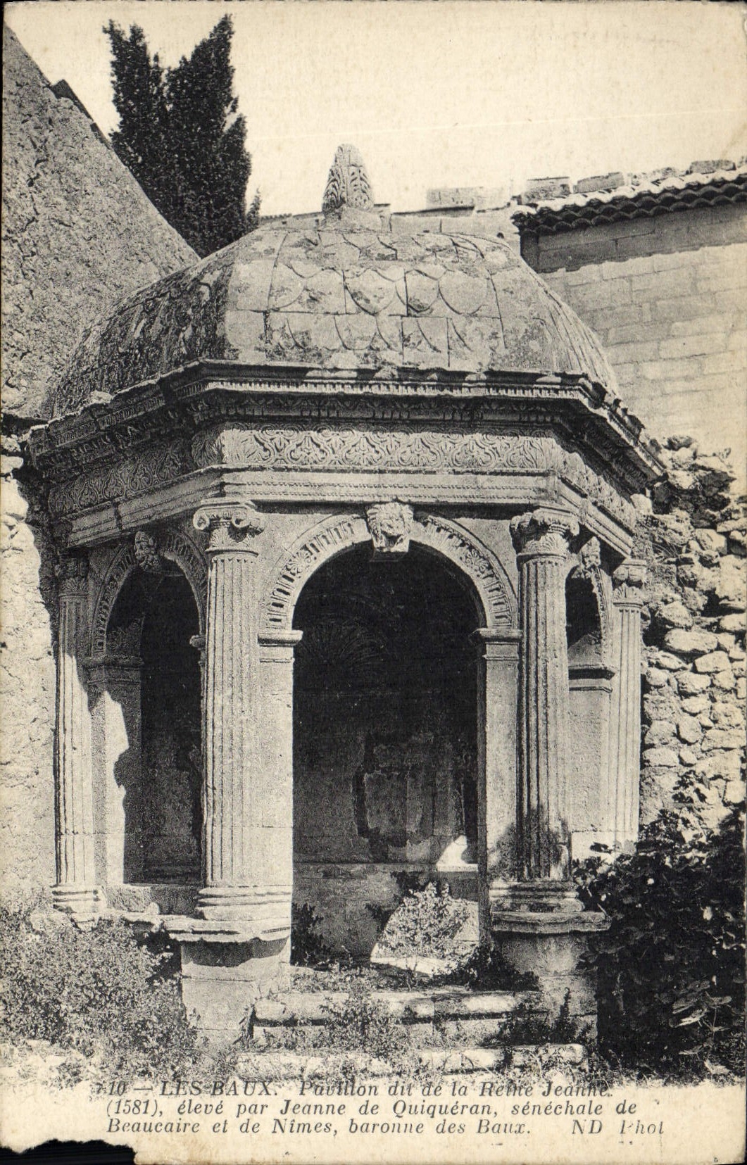 Les Baux — Pavillon dit de la Reine Jeanne — éditeur ND, n° 10