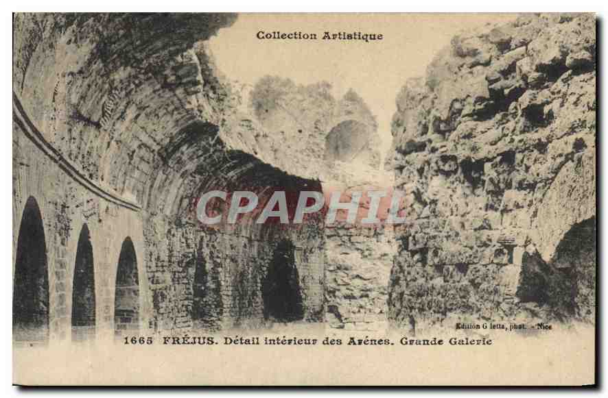 CPA Frejus Detail interieur des Arenes Grande Galerie 