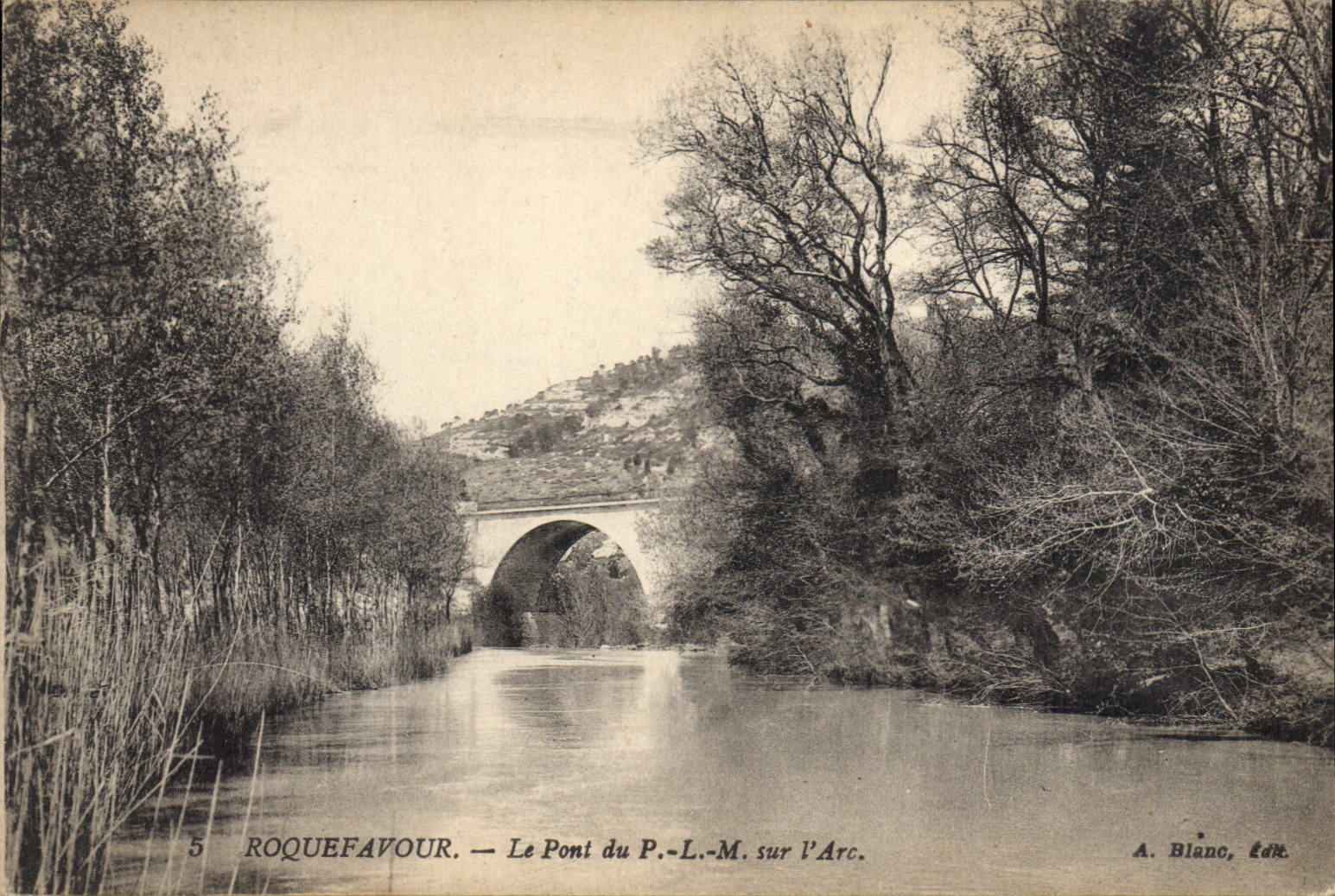 CPA Roquefavour Le Pont de P L M sur l'Arc 