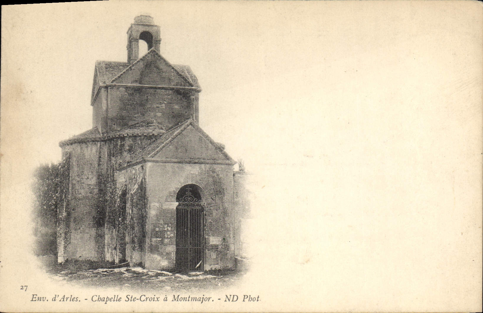 Chapelle Ste-Croix à Montmajor — Env. d'Arles — ND Phot.