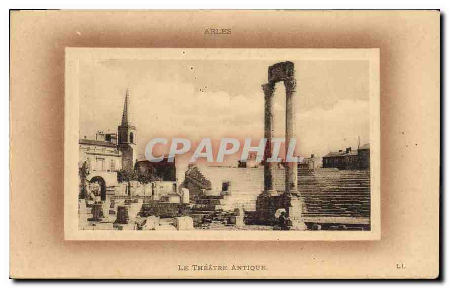 CPA Arles Le Theatre Antique 