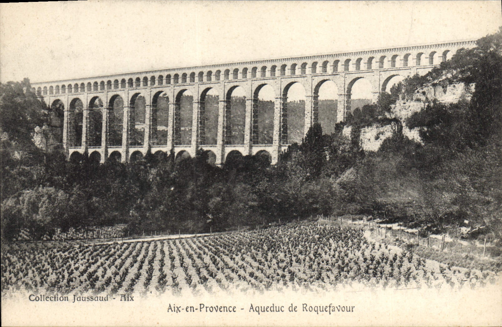 CPA Aix en Provence Aqueduc de Roquefavour 