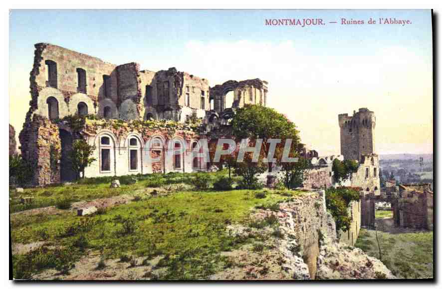 CPA Montmajour Ruines de l'Abbaye 