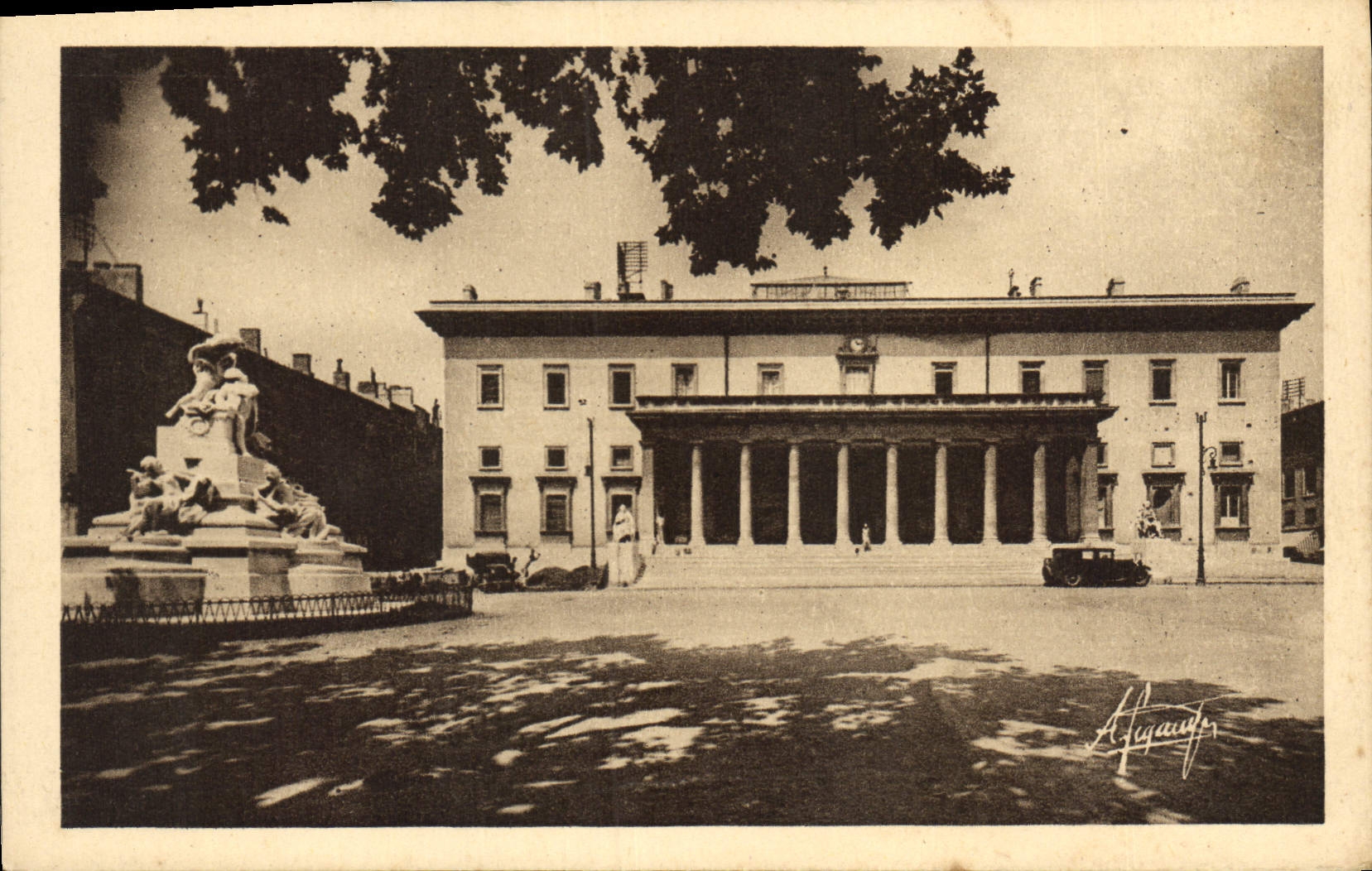 Aix-en-Provence — Palais de Justice (1786) et Monument de Mirabeau — éditeur A. Agaoult