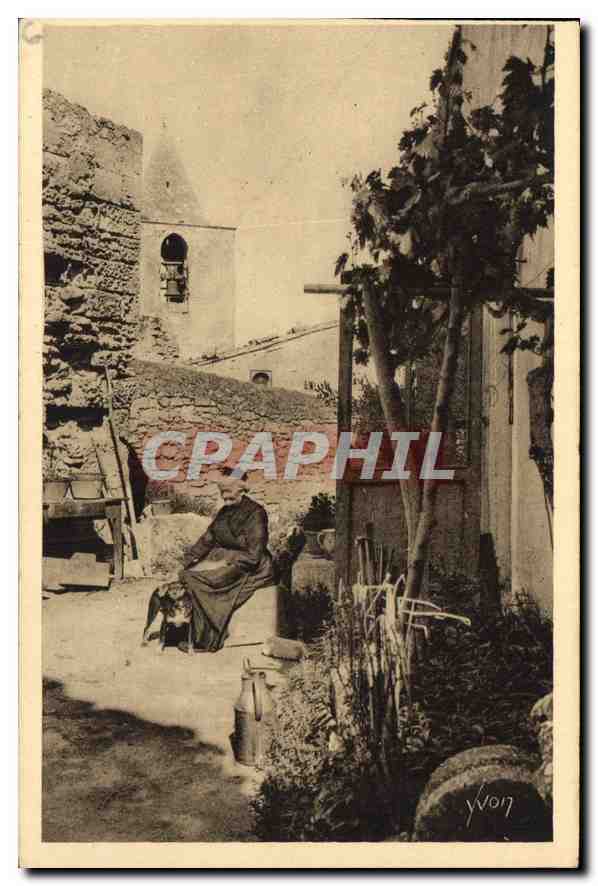 Un Coin du Vieux Village — Les Baux-du-Rhône — Éditeur : Les Éditions d'Art Yvon