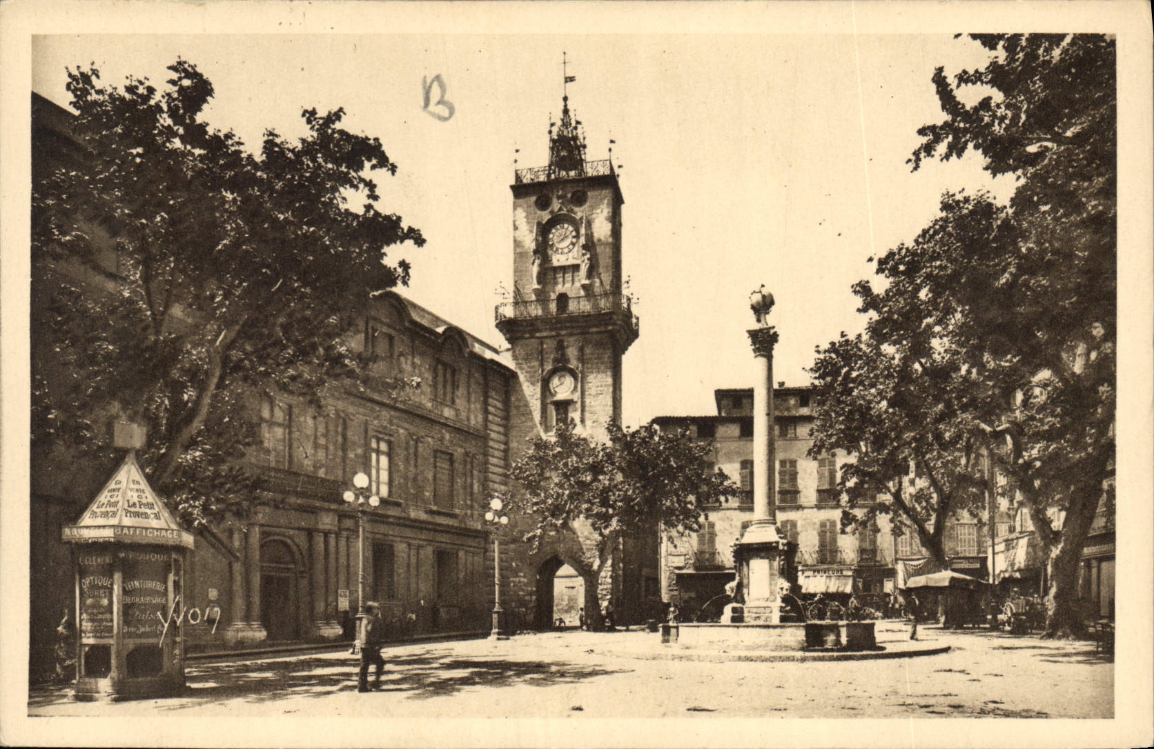 Aix-en-Provence — L'Hôtel de Ville et la Place — Éditions d'Art Yvon, Paris