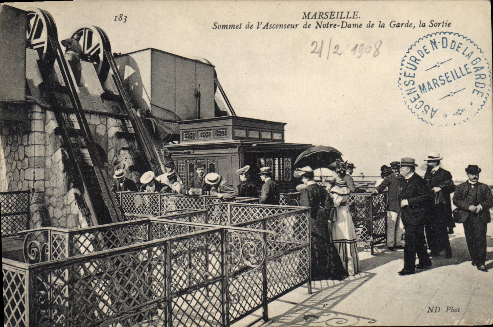 Marsiglia. Sommet dell'Ascensore di Notre-Dame de la Garde, la Sortie — ND Phot