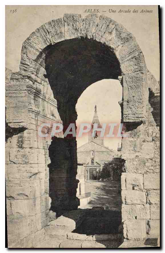 Arles — Une Arcade des Arènes — ND B