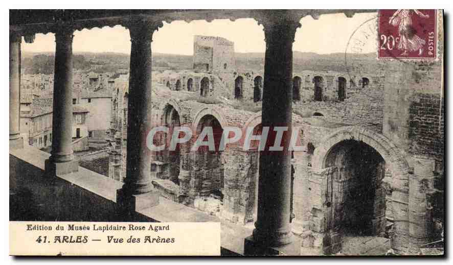 CPA Arles vue des Arenes 