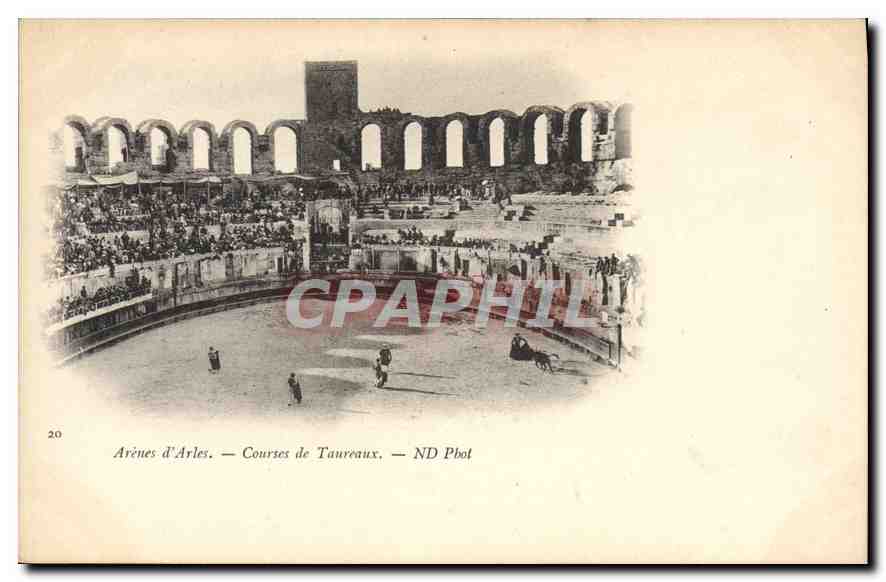 CPA Arenes d'Arles course de Taureaux 