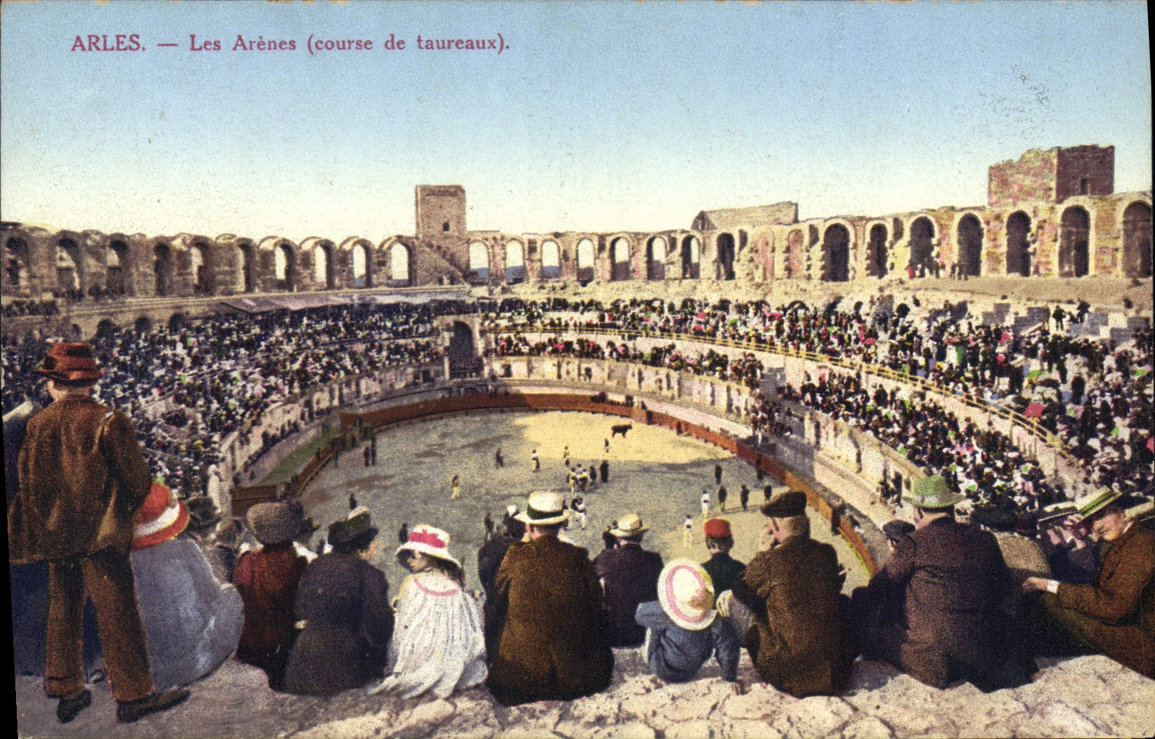 Arles — Les Arènes (course de taureaux) — Éditeur non identifié, n° de série non visible