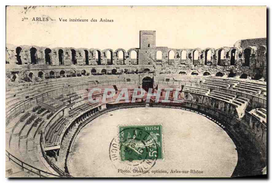 CPA ARLES Vue Interleure Arenes