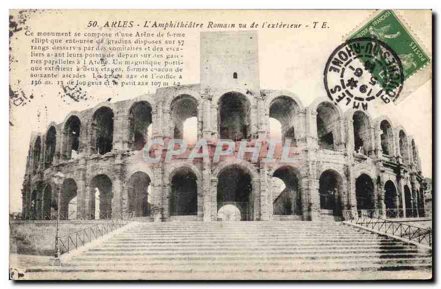 Arles - L'Amphithéâtre Romain vu de l'extérieur - T.E. - Recto