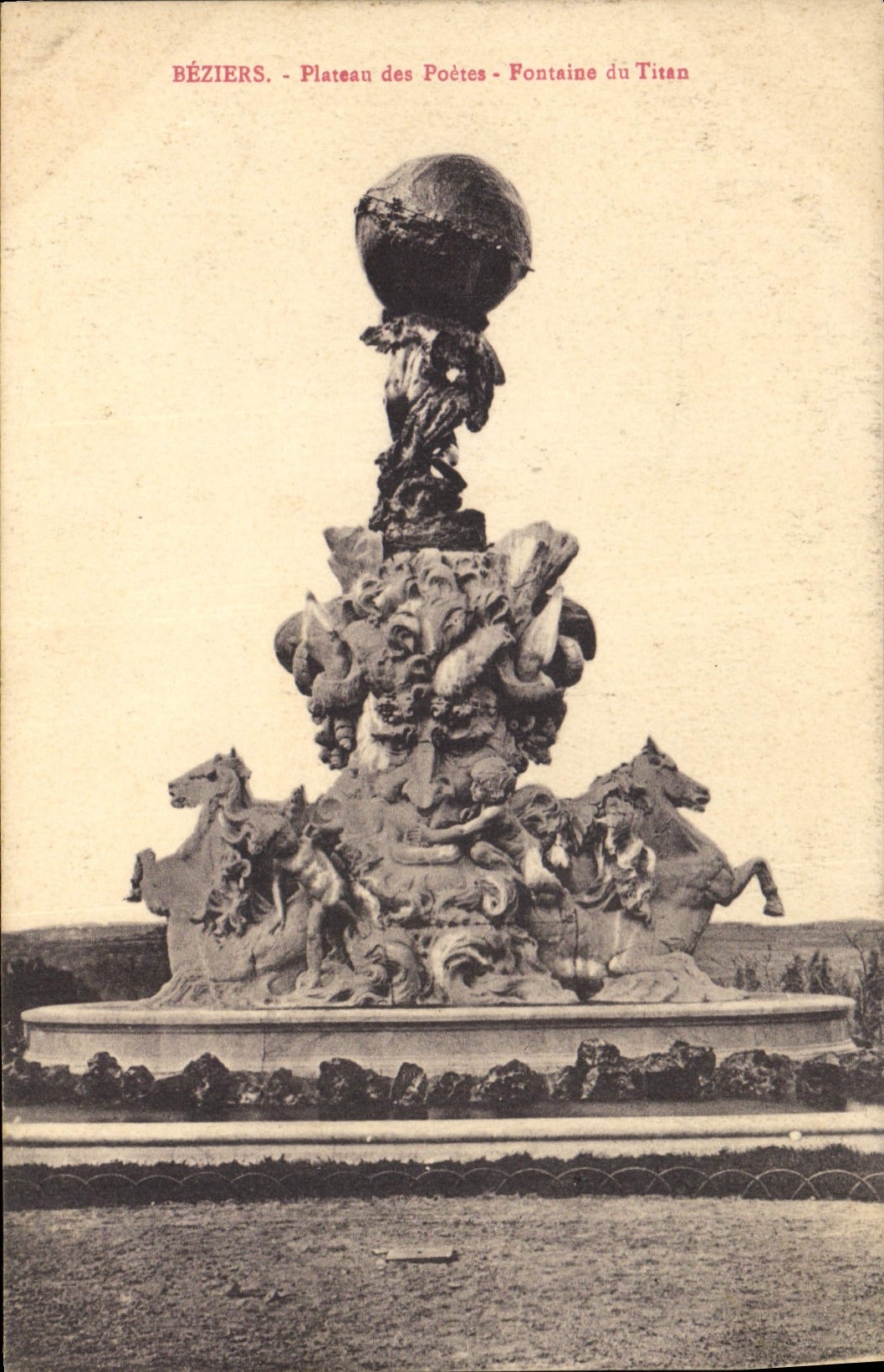 Béziers - Plateau des Poètes - Fontaine du Titan