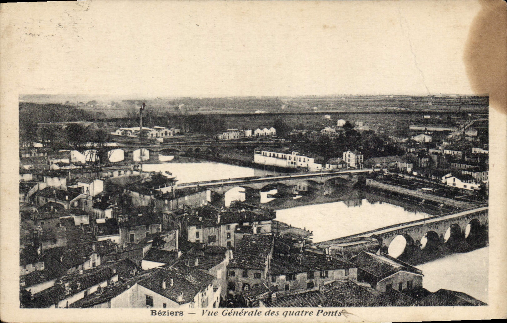 CPA Beziers Vue Generale des quatre ponts