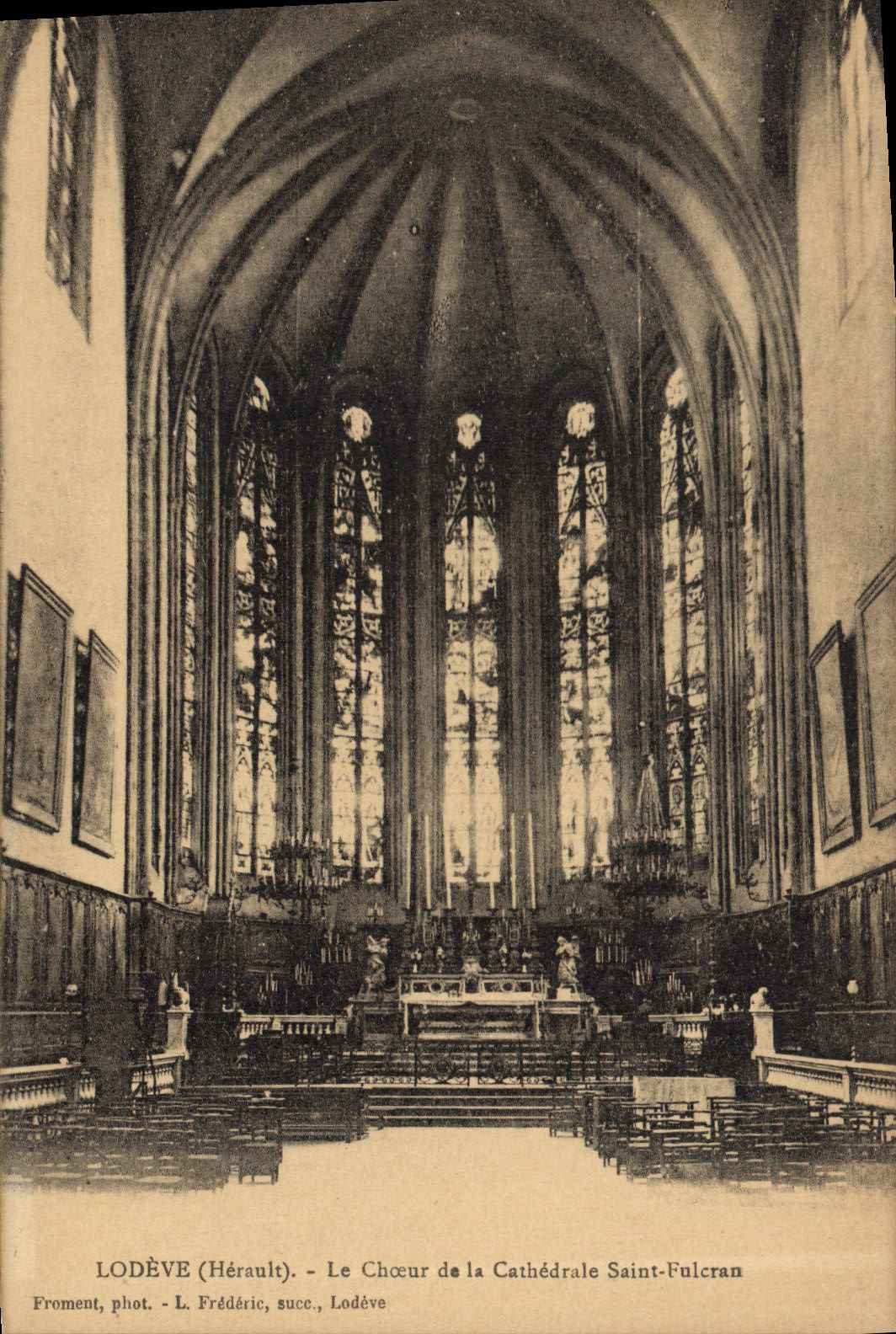 CPA LODEVE Le Choeur de la Cathedrale Saint Fulcran