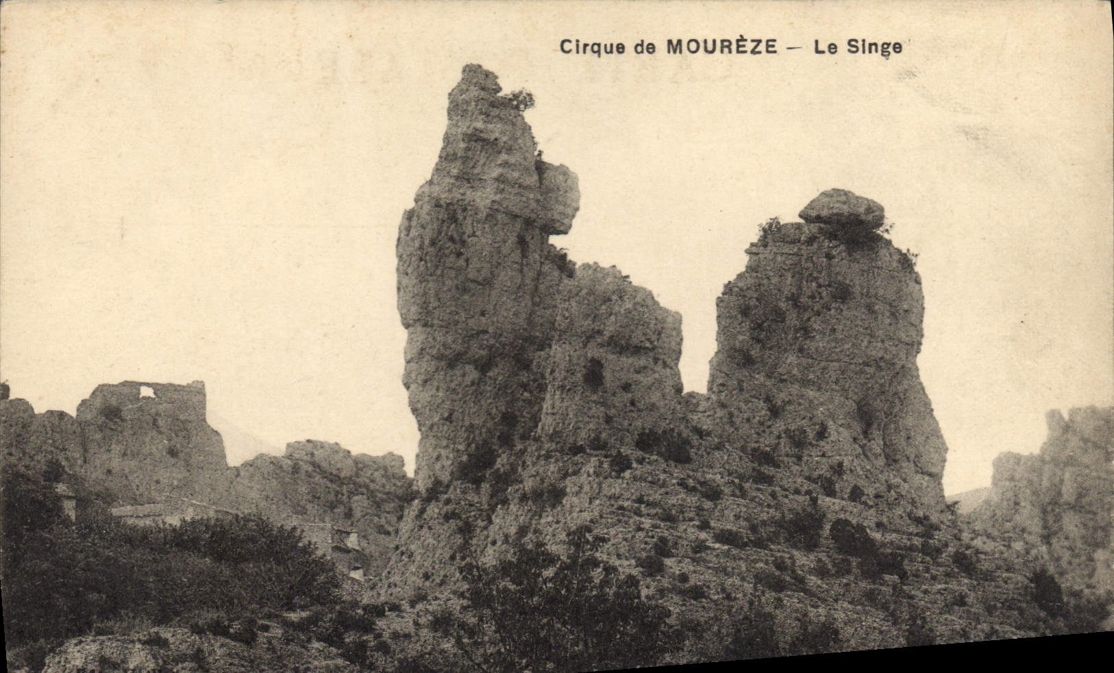CPA Cirque de MOUREZE Le Singe