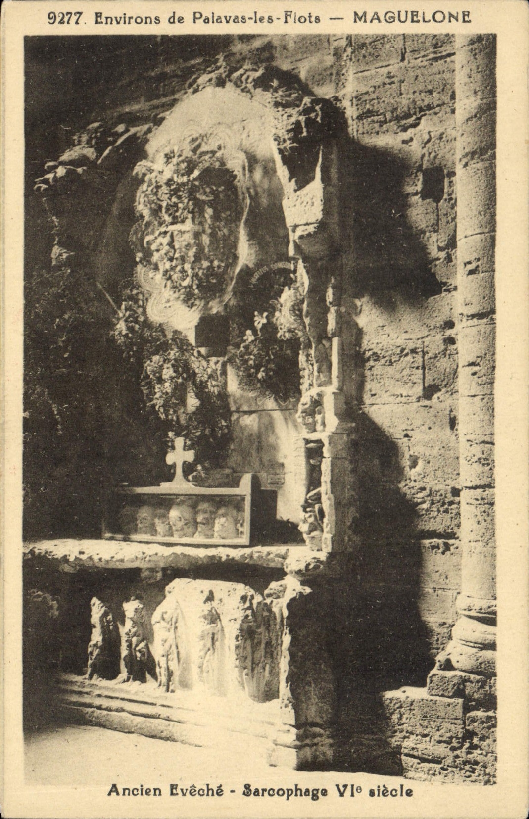 Environs de Palavas-les-Flots — Maguelone — Ancien Evêché - Sarcophage VIe siècle