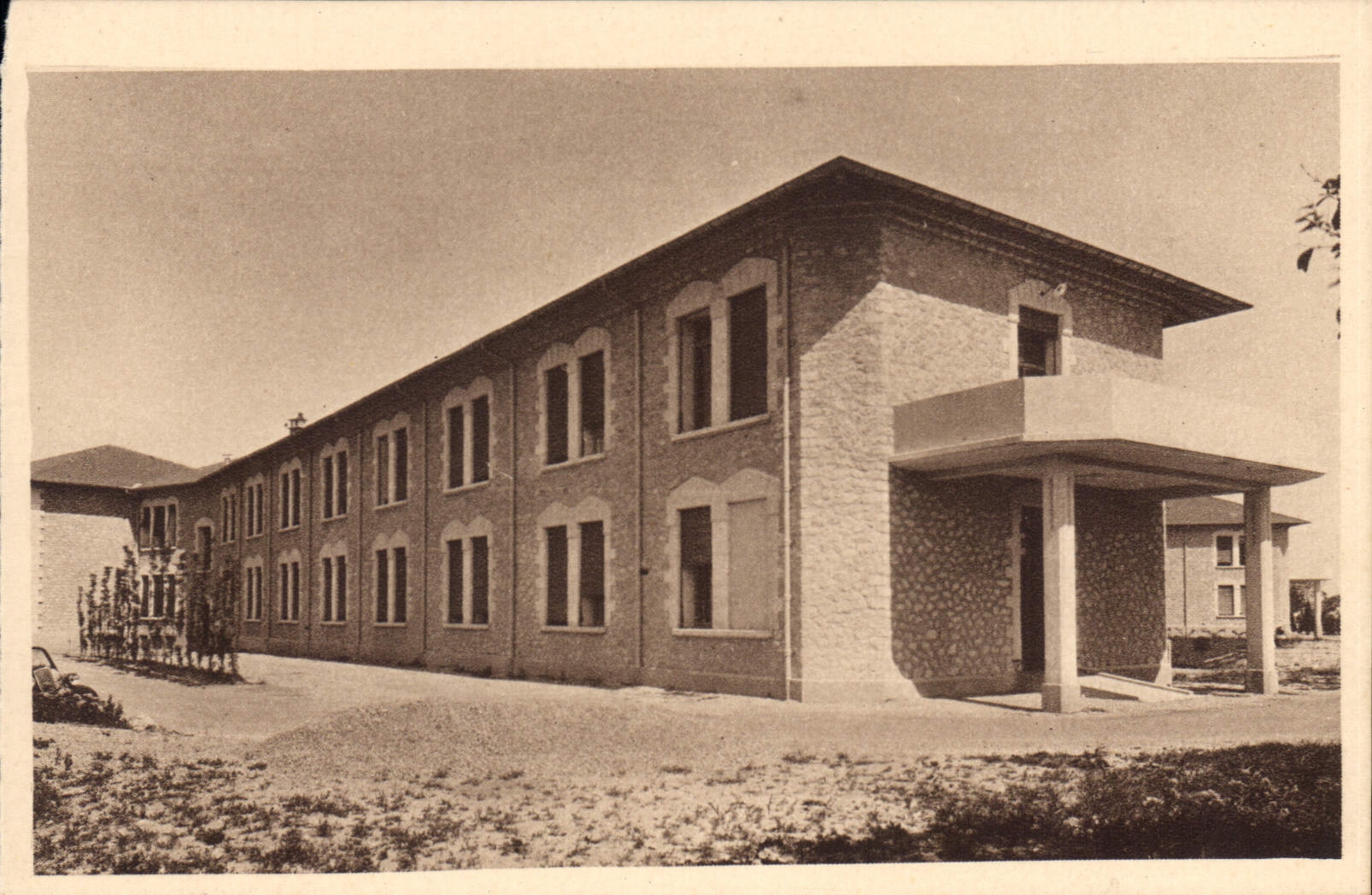 CPA Clinique chirurgicale mutualiste Beau Soleil L'aile nord ouest Herault