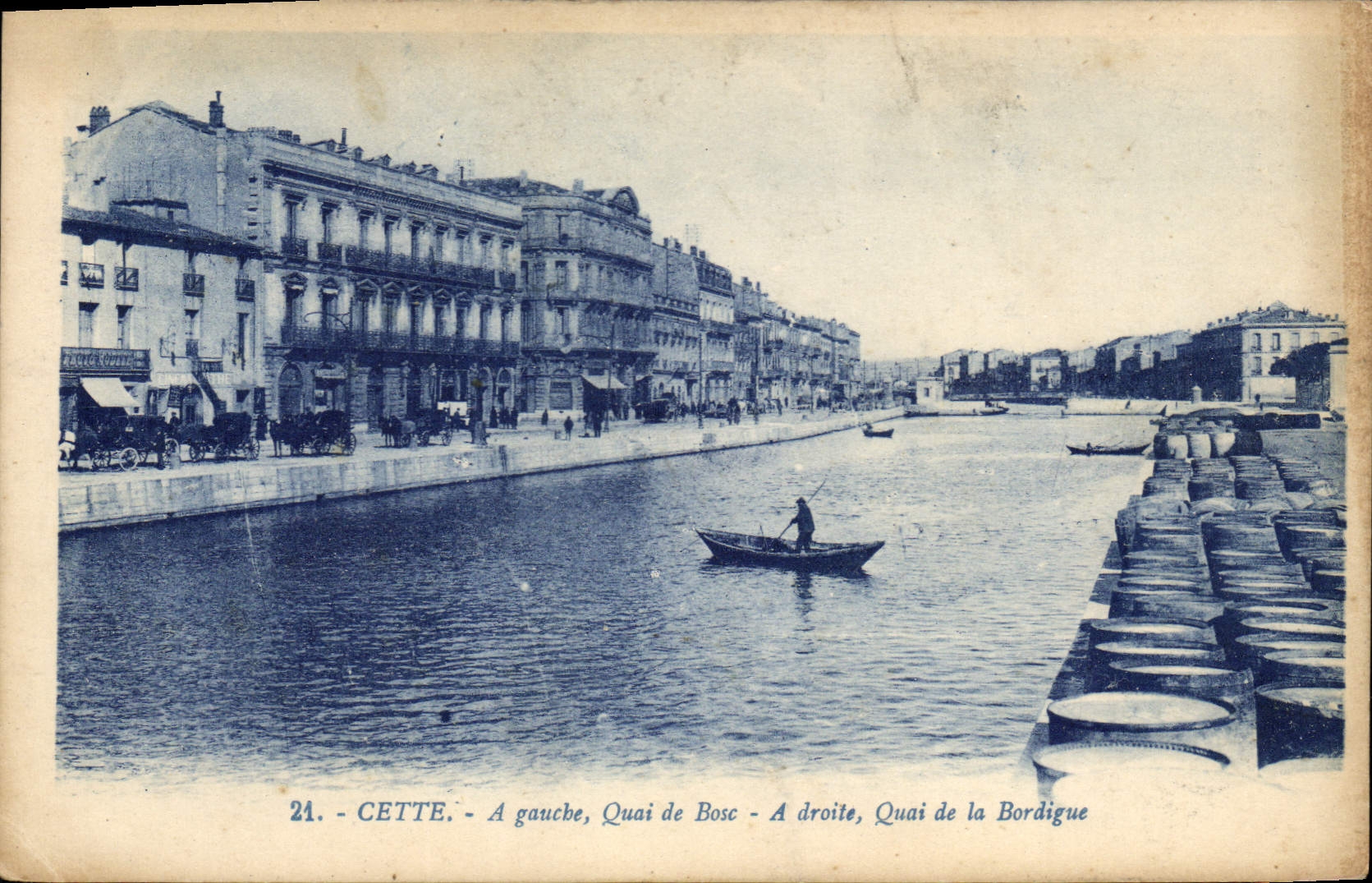 CPA CETTE A gauche Quai de Bosc a droite Quai de la Bordigue