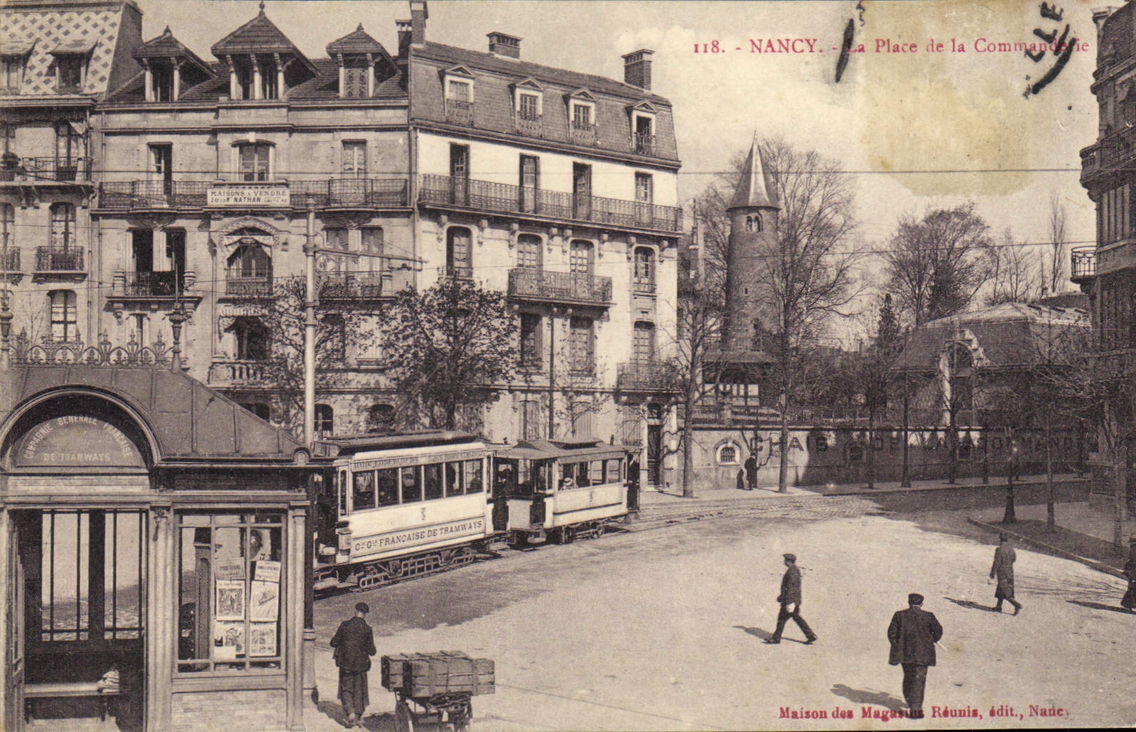 NANCY - La Place de la Commanderie — Maison des Magasins Réunis, édit., Nancy