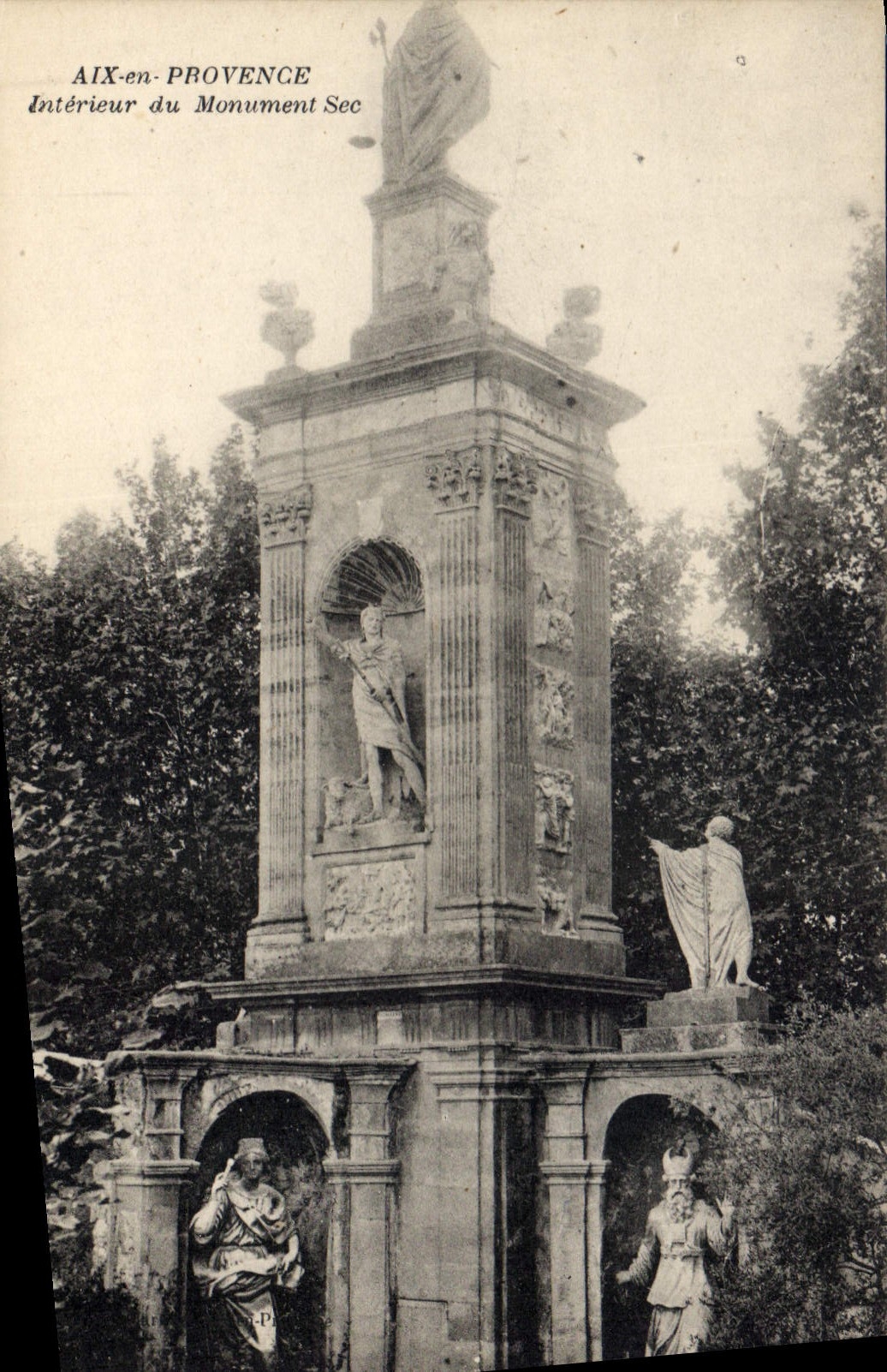 Aix-en-Provence — Innenansicht des Monument Sec — unbekannter Verlag