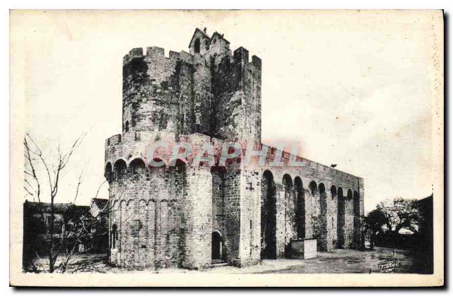 Saintes-Maries-de-la-Mer — L'Église — Photo George • Aries