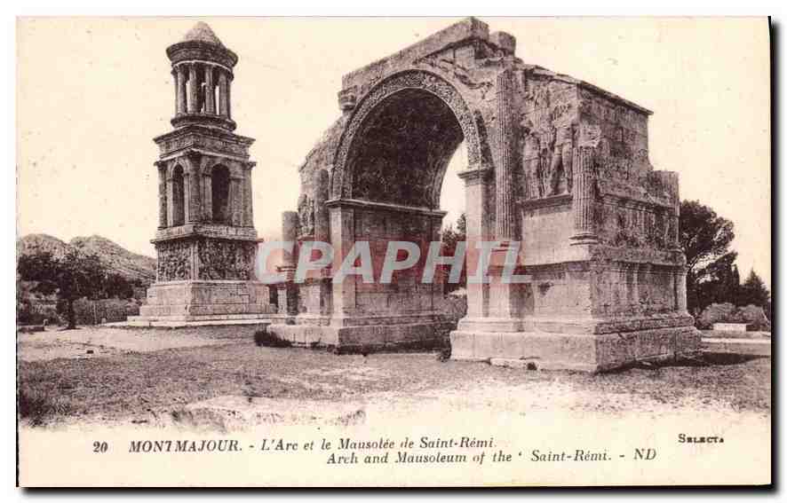 CPA Montmajour L'Arc et le Mausolee de St Remi 
