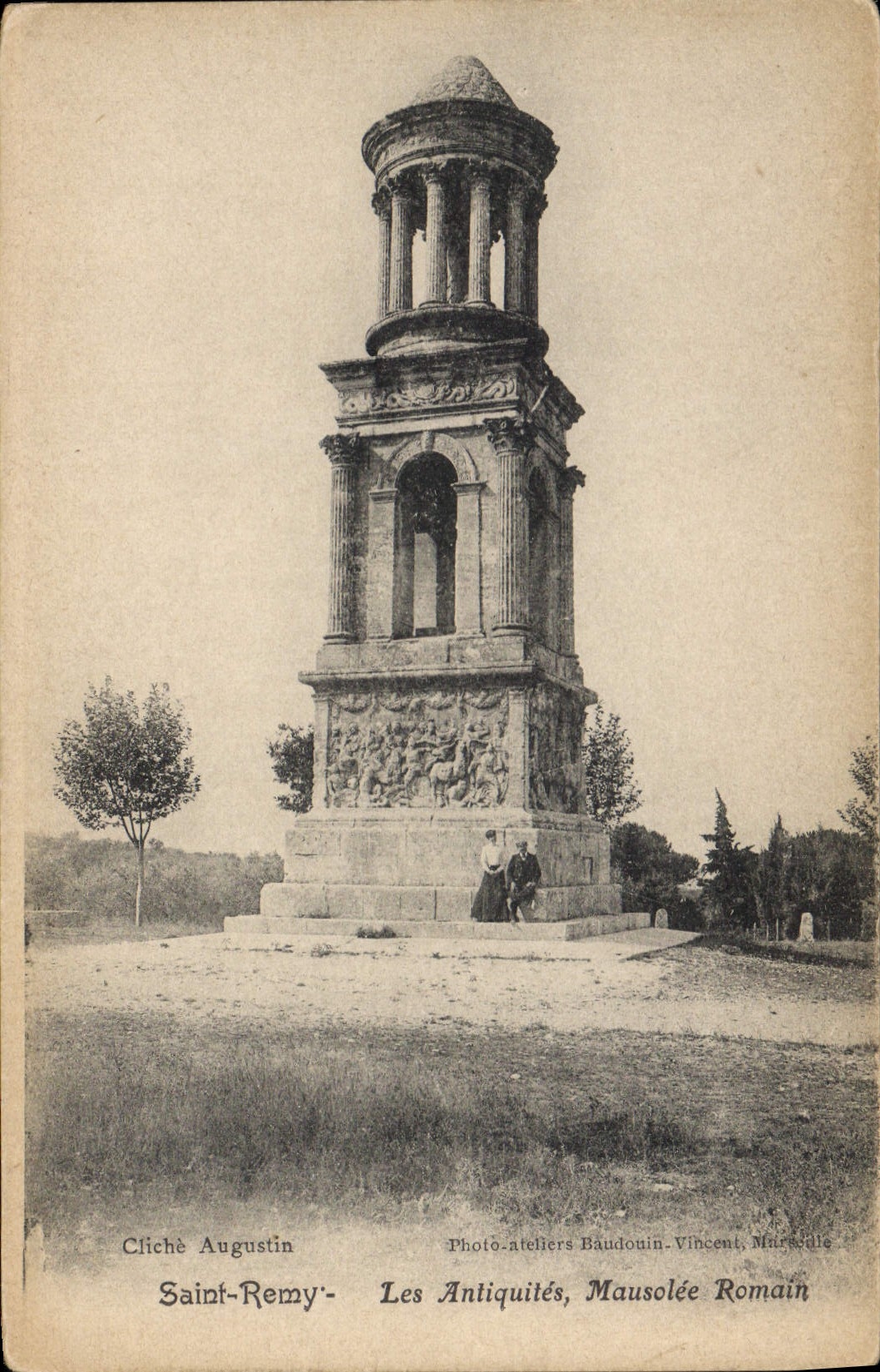 Saint-Rémy — Mausolée Romain — Photo-ateliers Baudouin-Vincent, Marseille