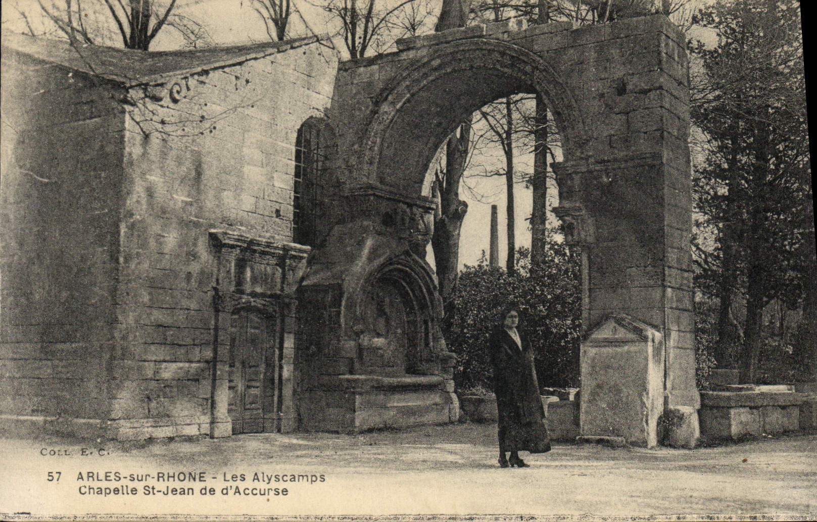 Arles-sur-Rhône - Les Alyscamps - Chapelle Saint-Jean d'Accurse