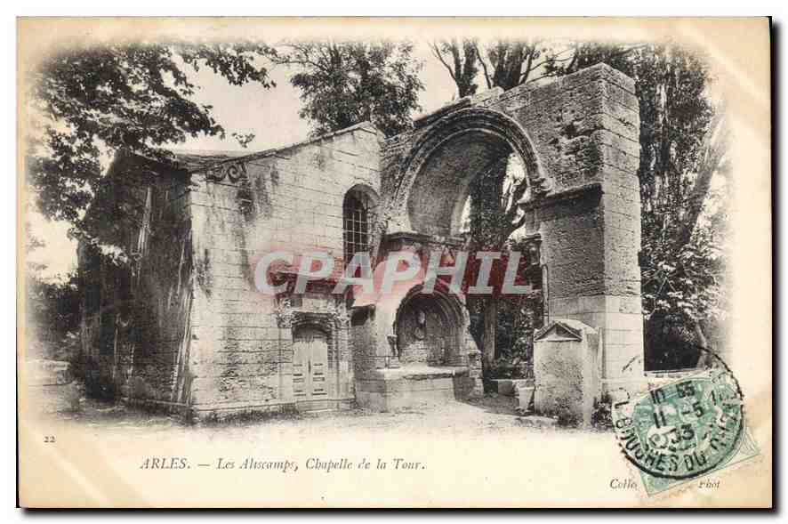 CPA Arles Les Aliscamps Chapelle de la Tour 