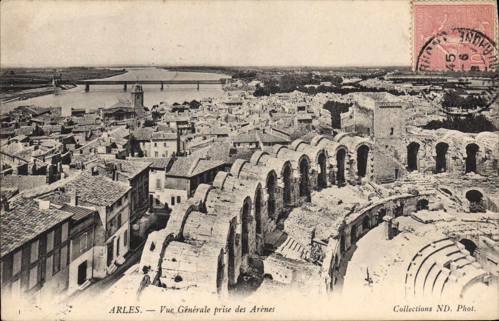 Arles — Vue Générale prise des Arènes — Collections ND. Phot.