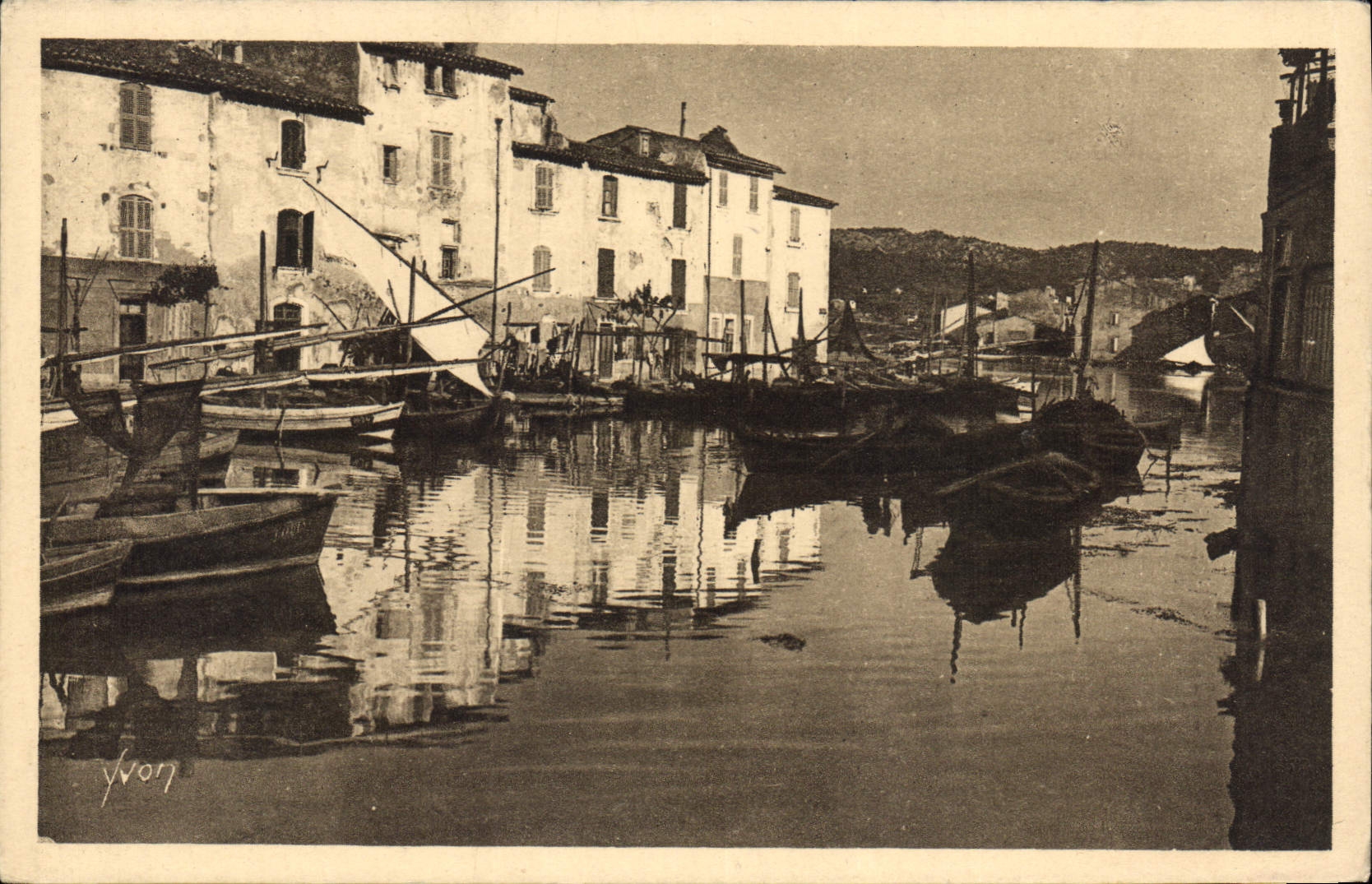 Les Martigues — Port — Éditeur Yvon, n°2