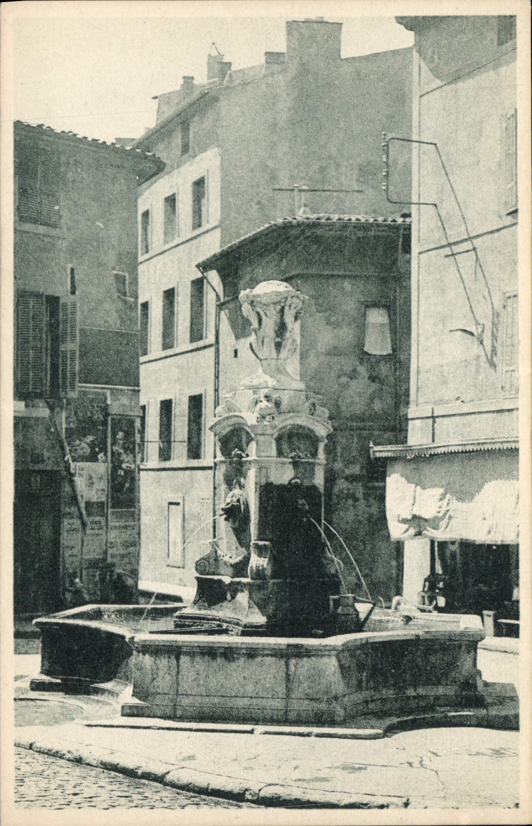 Aix-en-Provence — Fontaine de la Place des Tanneurs — J. Goulaud & Cie, Aix-en-Provence