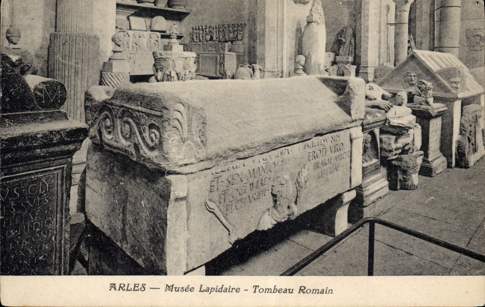 Arles — Musée Lapidaire — Tombeau Romain