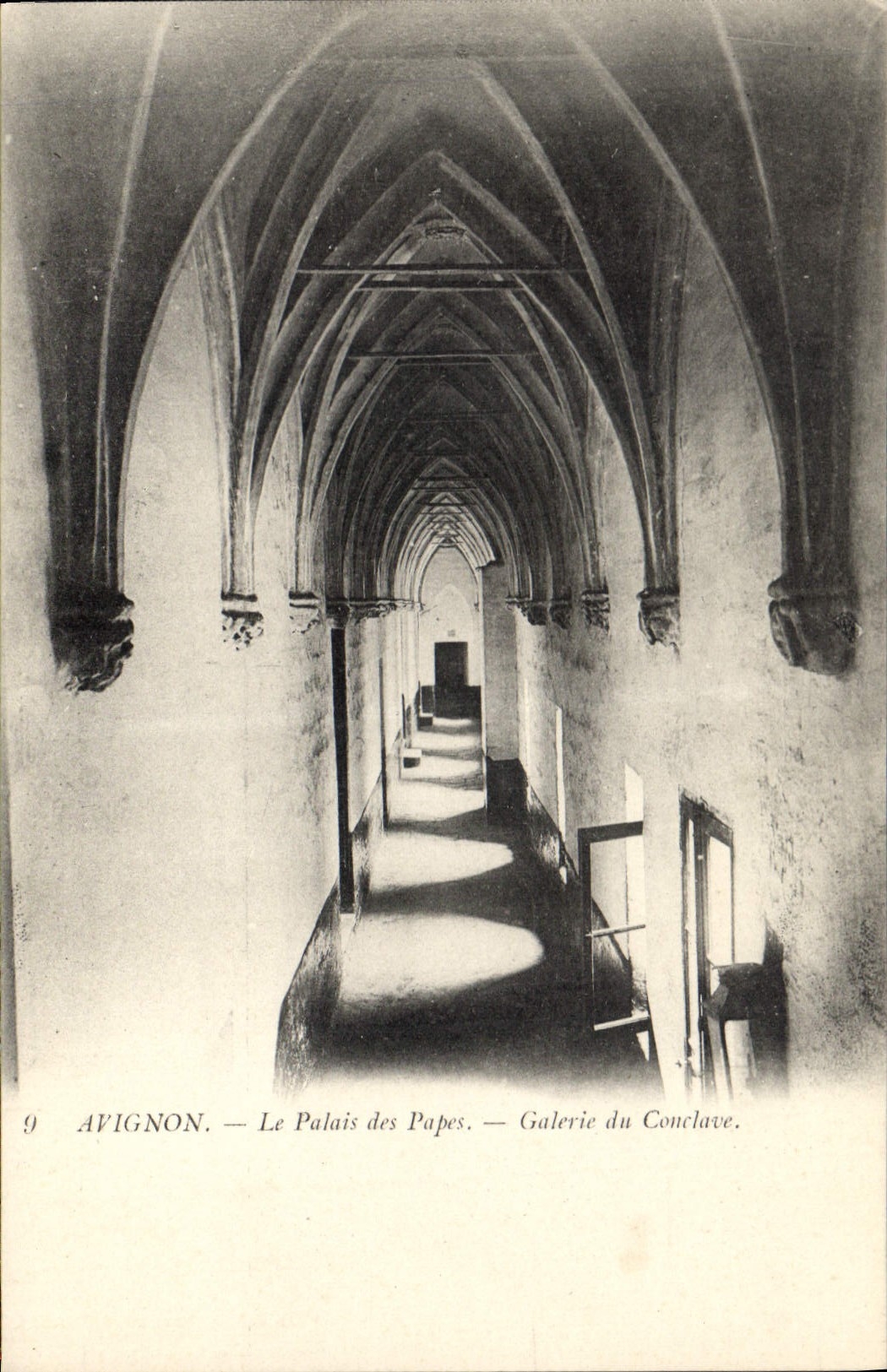 CPA Avignon Les Palais des Papes Galerie du Conclave