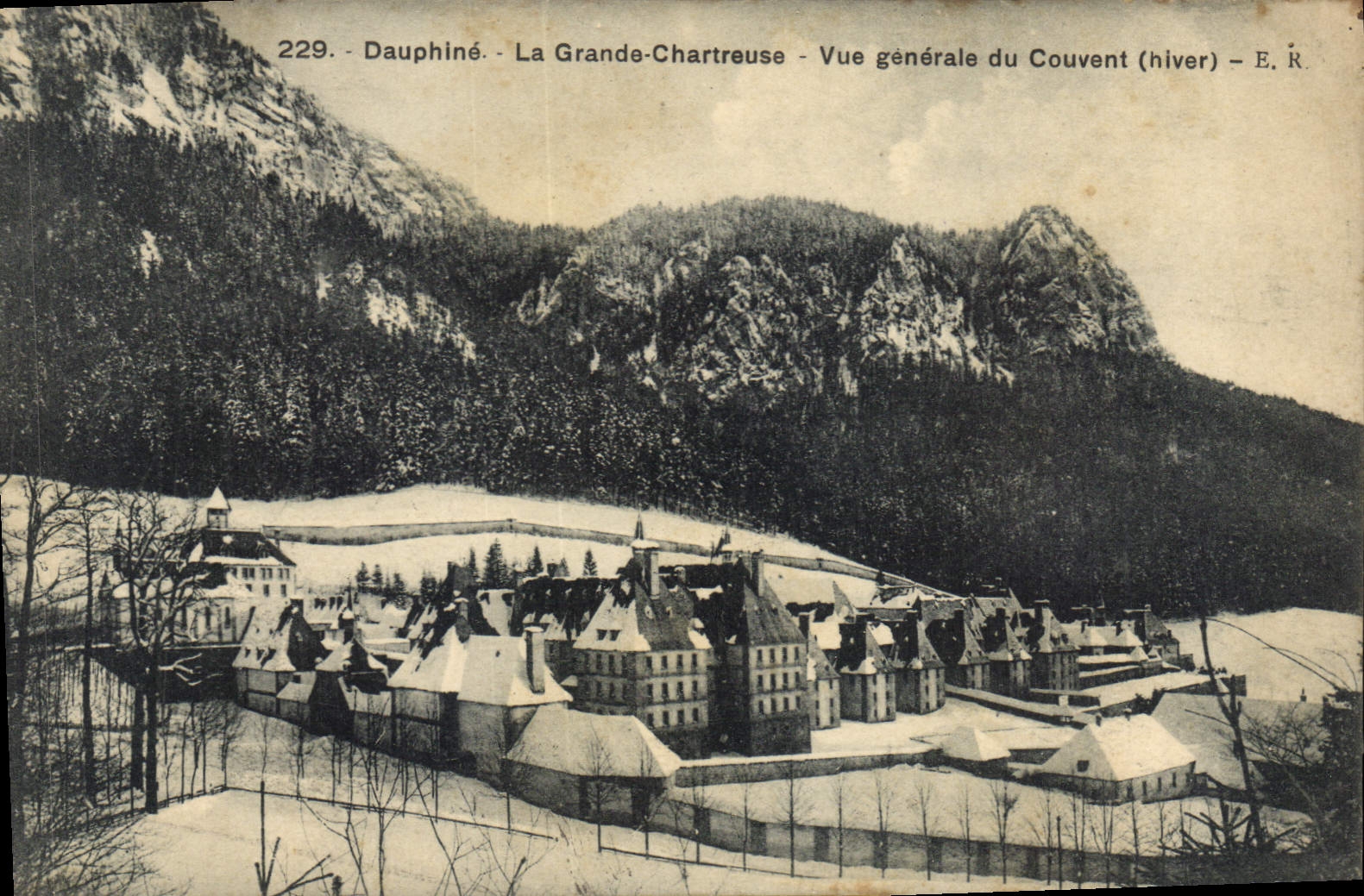 La Grande-Chartreuse - Vue générale du Couvent (hiver) - E. R.