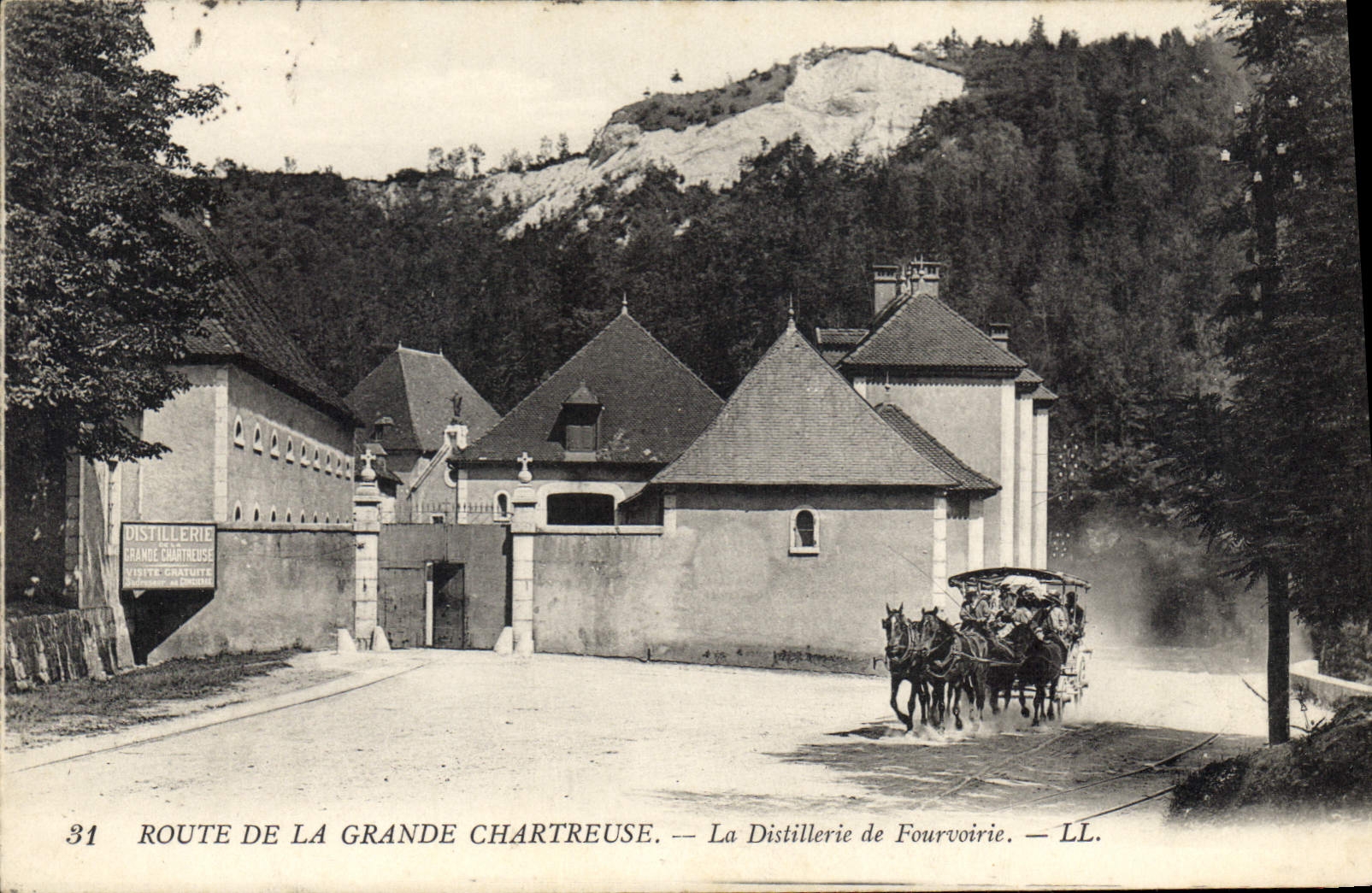 Route de la Grande Chartreuse — La Distillerie de Fourvoirie — LL.