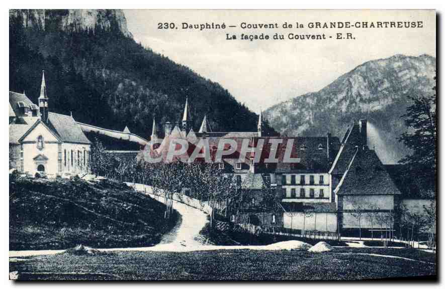 CPA Dauphine Couvent de la Grande Chartreuse La Facade du couvent