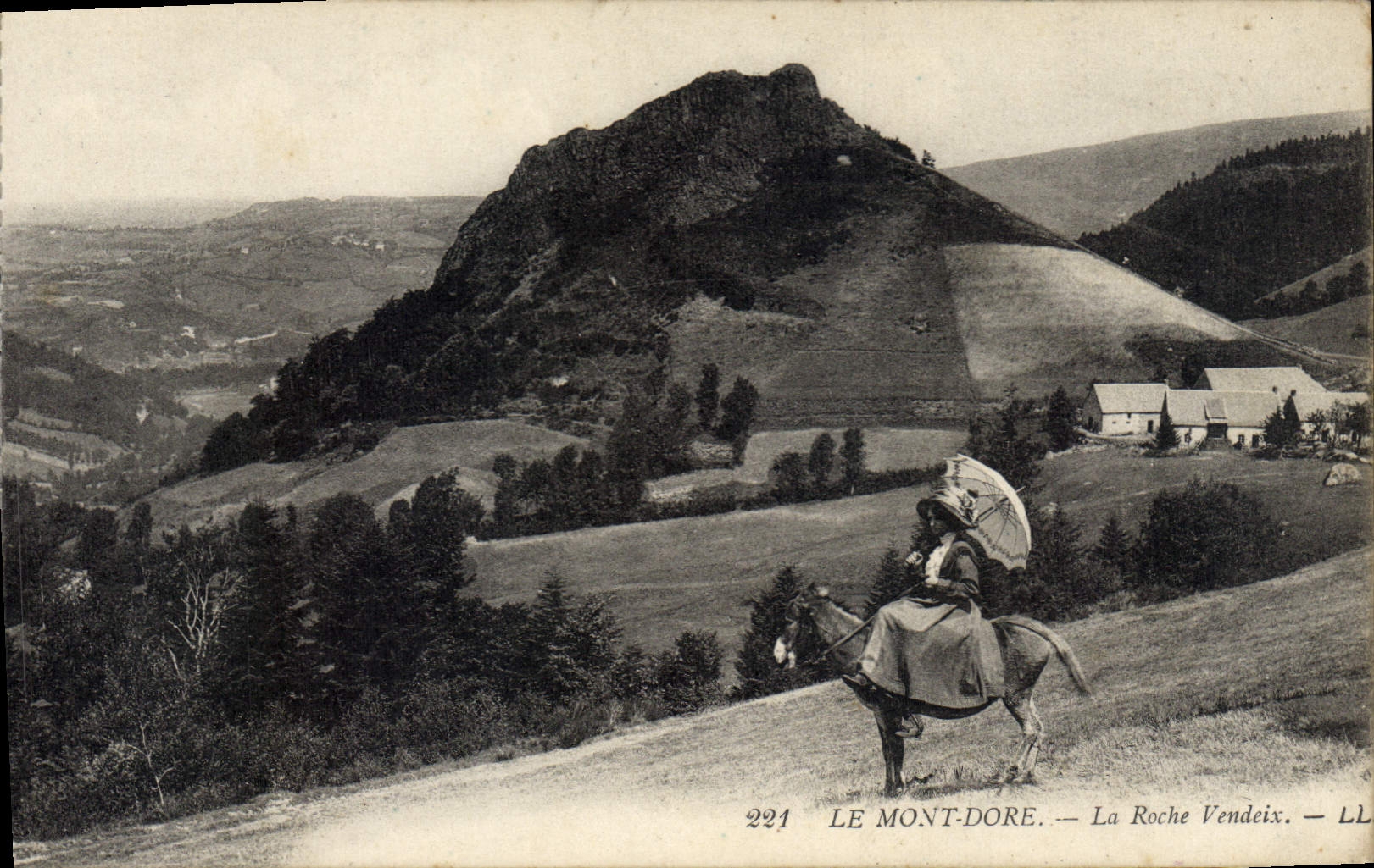 Le Mont-Dore — La Roche Vendeix — LL