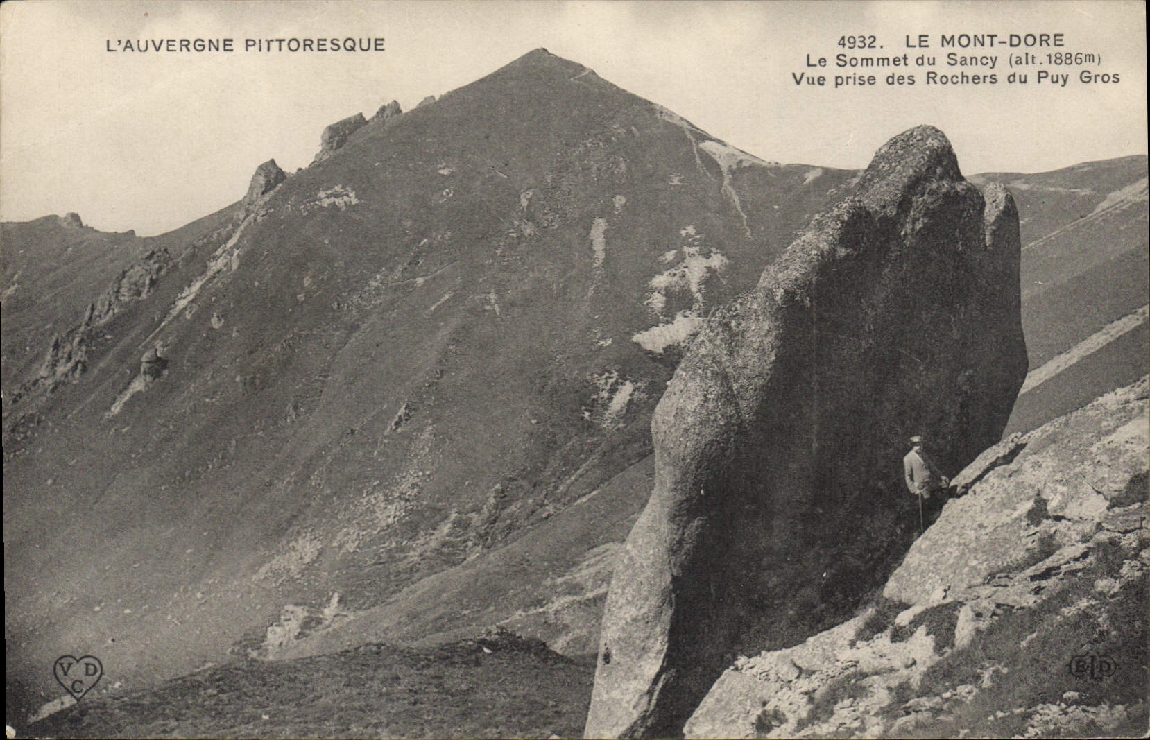 CPA Le Mont Dore Le Sommet du Sancy vue prise des Rochers du Puy Gros