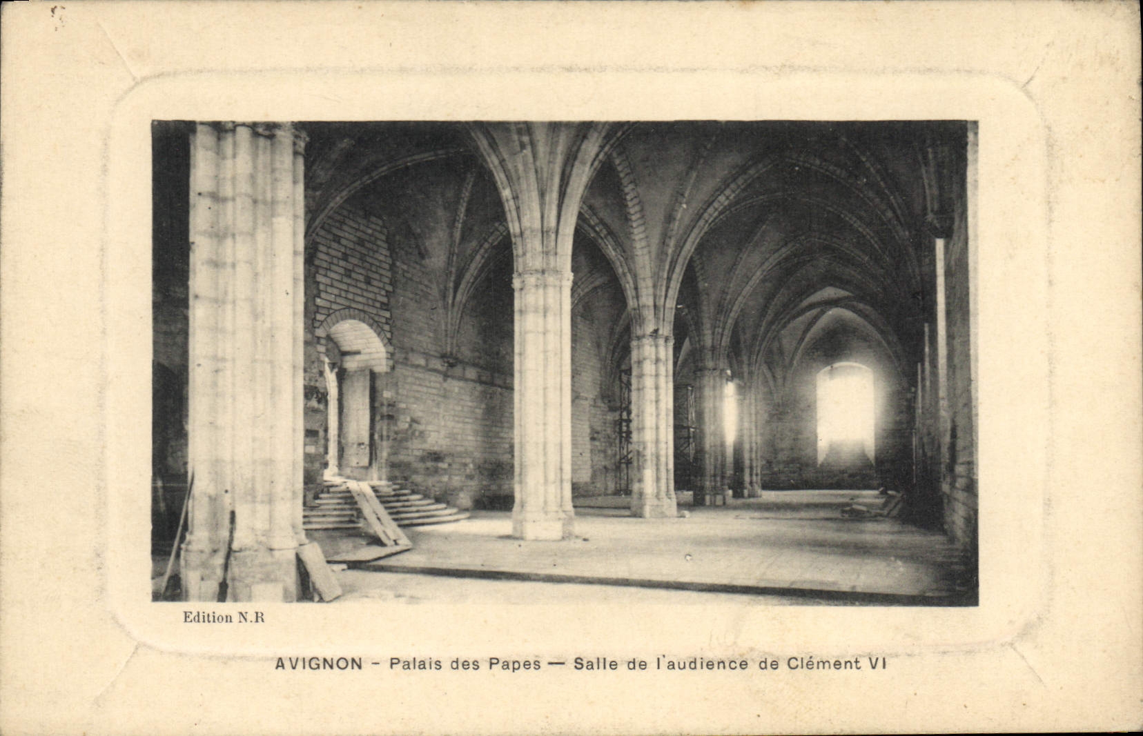 Avignon - Palais des Papes - Salle de l'audience de Clément VI — Edition N.R.