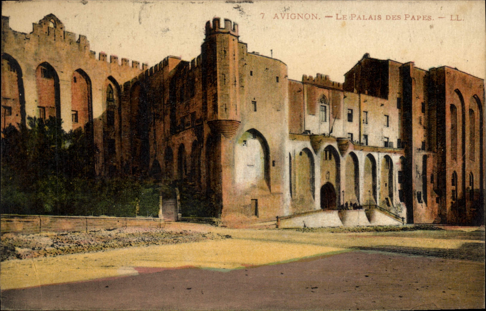 CPA Avignon Les Palais des Papes