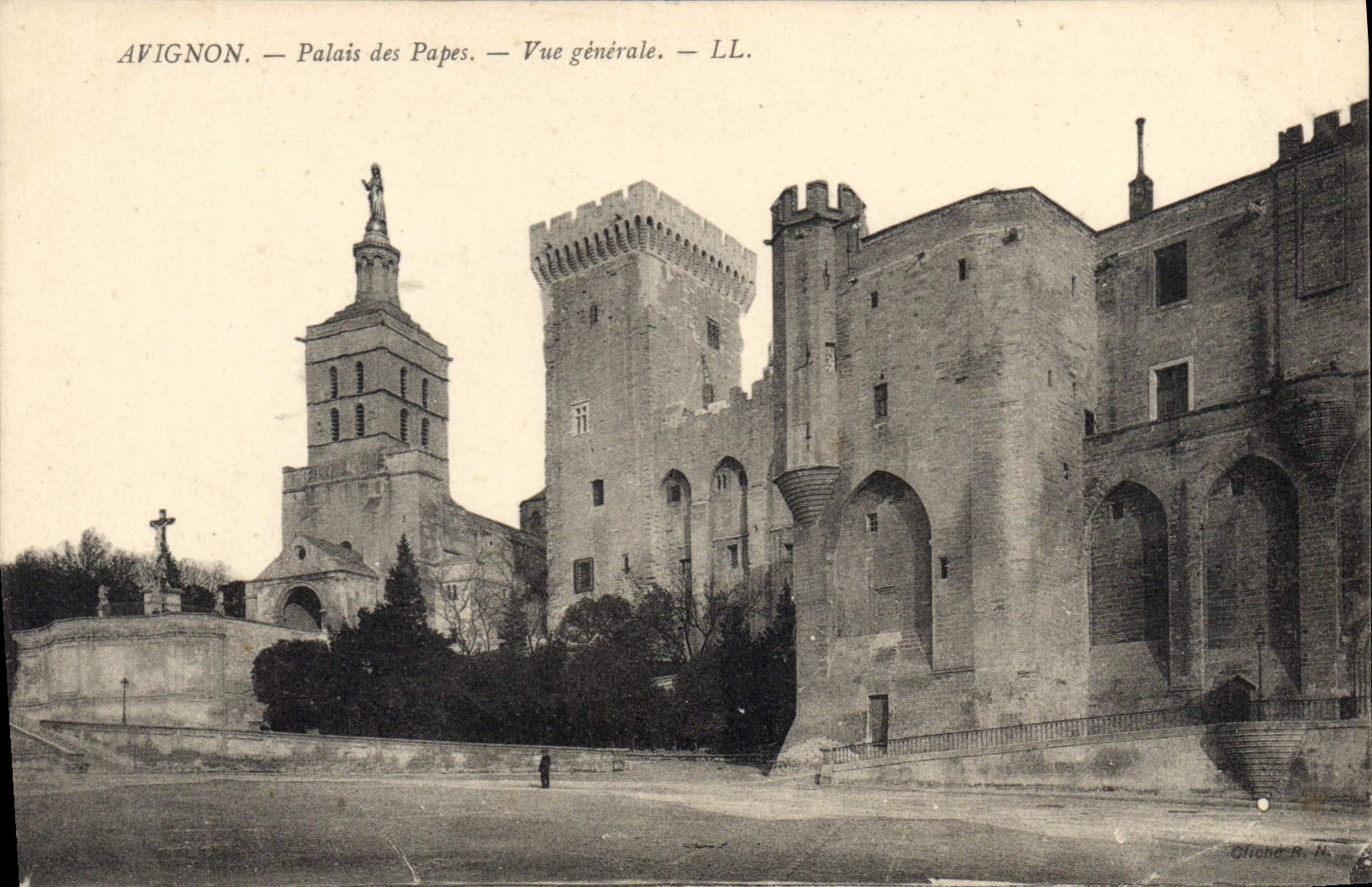 CPA Avignon Palais des Papes Vue generale