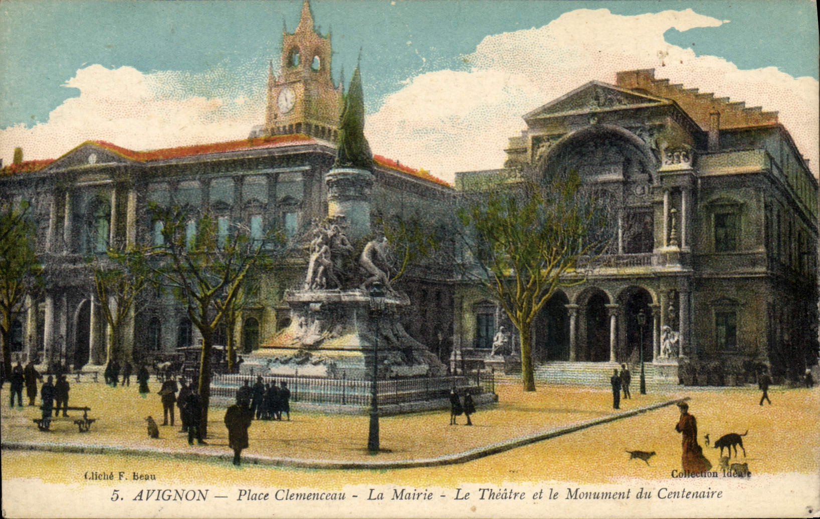 CPA Avignon Place Clemenceau La Mairie Le Theatre et le Monument du Centenaire