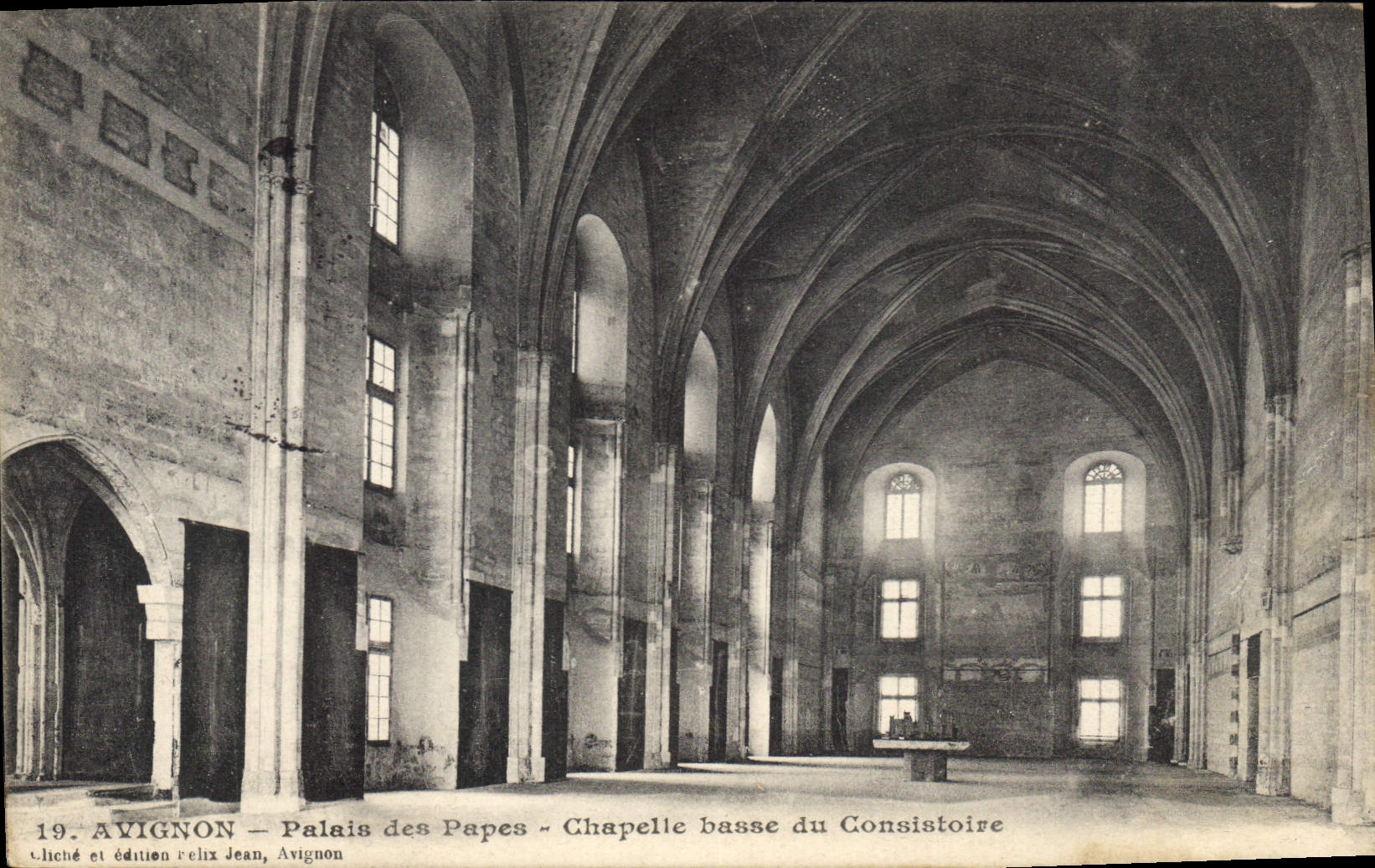 CPA Avignon Palais des Papes Chapelle basse du Consistoire