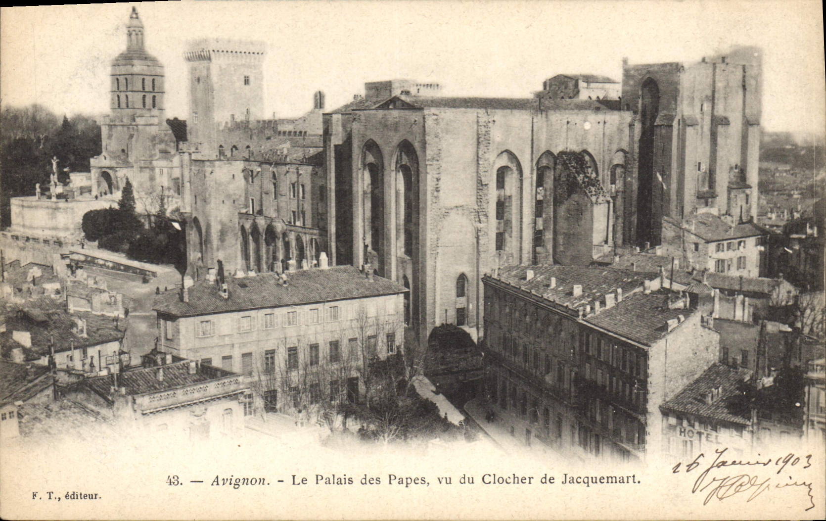 CPA Avignon Le Palais des Papes vu du Clocher de Jacquemart