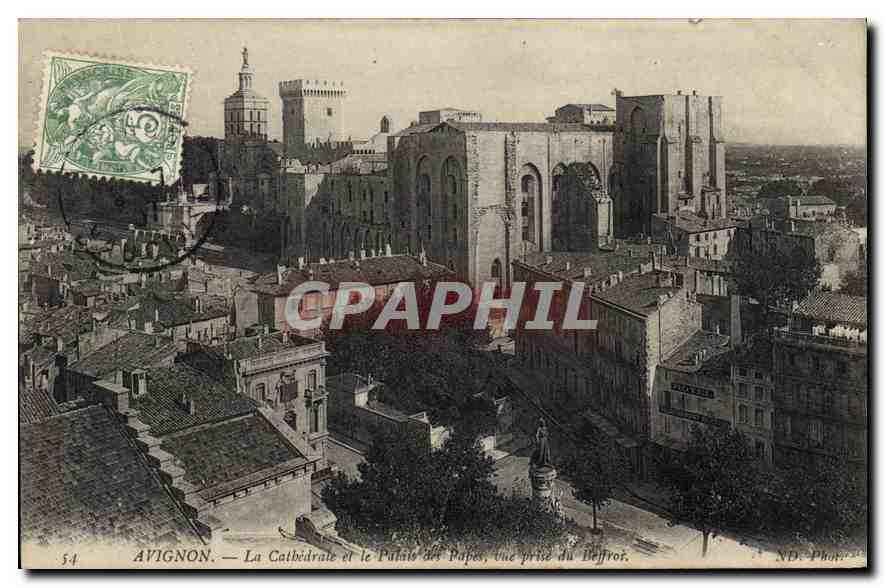 CPA Avignon La Cathedrale et le Palais des Papes vue prise du Beffroi