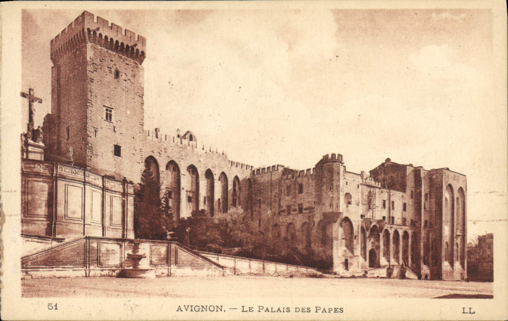CPA Avignon Le Palais des Papes