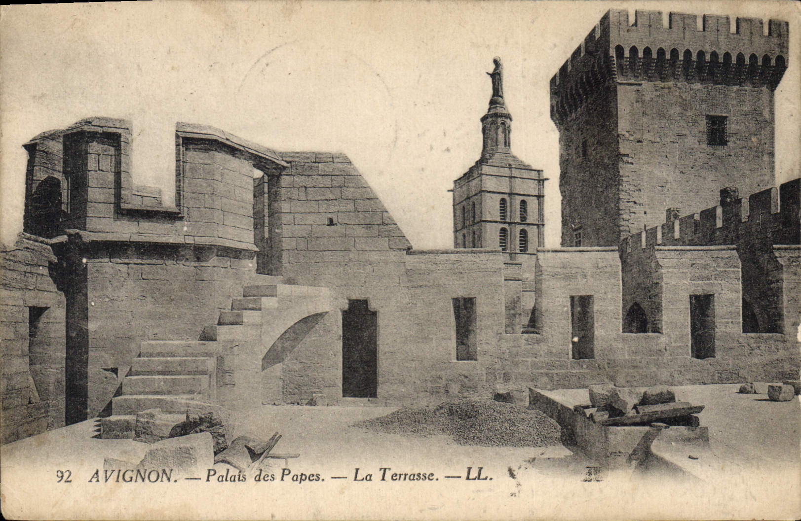 CPA Avignon Palais des Papes La Terrasse